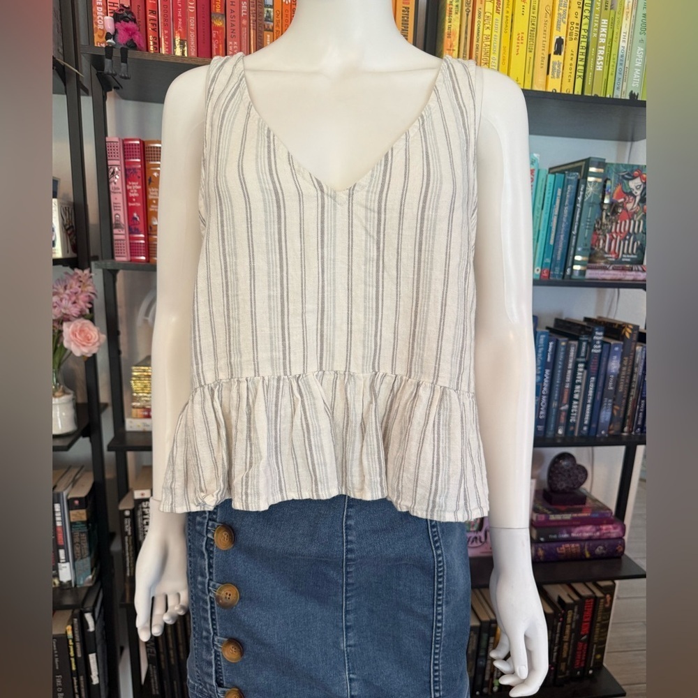 BP Gray, Blue, and White Linen Blend Sleeveless Top